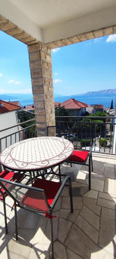 Apartmani Kevric Novi Vinodolski Exterior foto